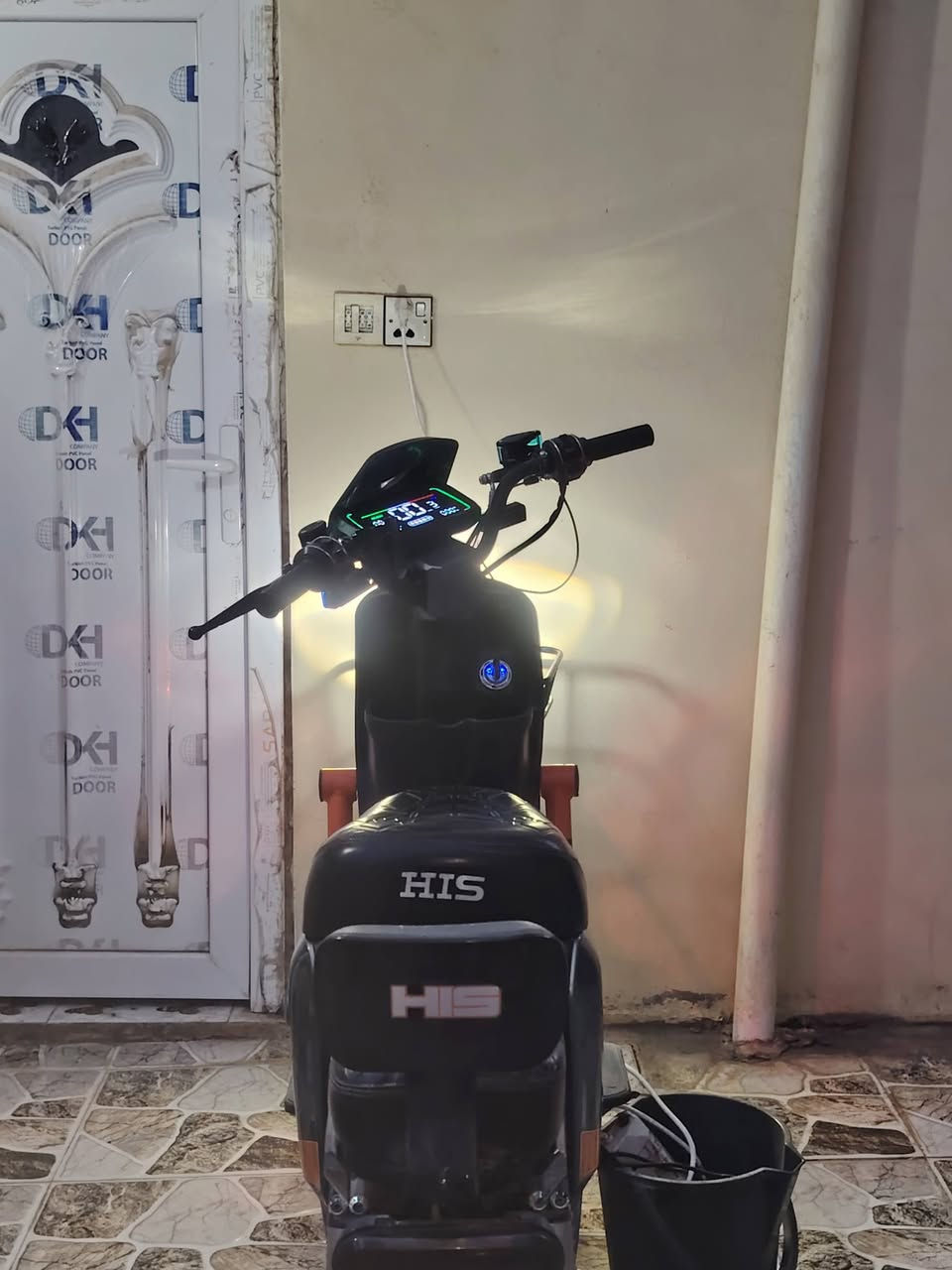 شحن • بطاريات • نضيفه