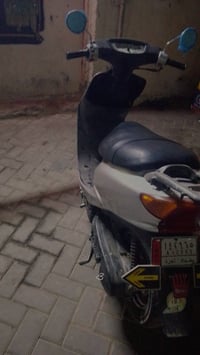 دراجه عسكريه كامله مدينه الصدر 300 بها مجال07749844719