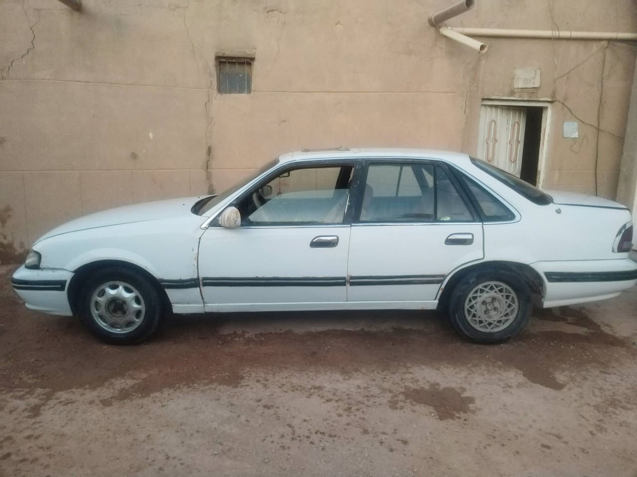 السلام عليكم سياره برنس موديل 95للبيع رقم بابل 
انكليزي مكينه كير خير من الله  السعر 20 وبيه مجال الستفسار اتصال واتساب ***********
مكان السياره بابل
