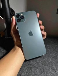 ايفون ١١ برو ماكس • ٦٤ • بطارية ٨٠