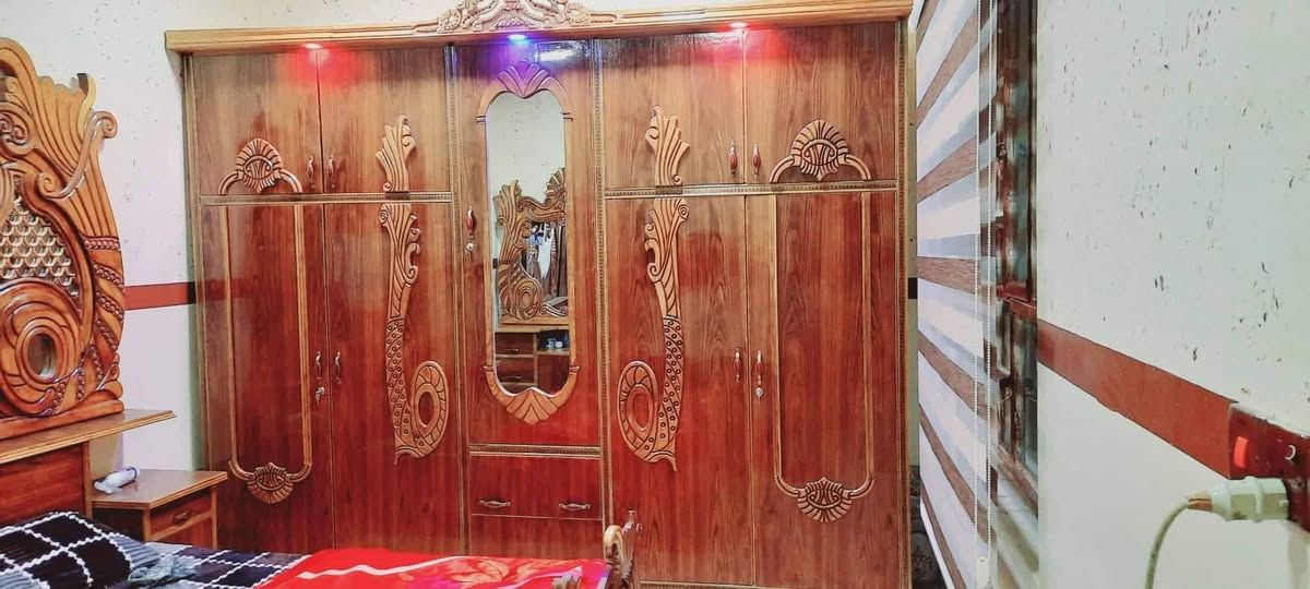 غرفه نوم • خشب عراقي • مستخدم