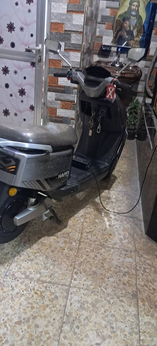 سلام عليكم دراجه شحن مال بيت نضيفه للبيع السعر 500 وبيها مجال العنوان بغداد الدوره ابو دشير ***********
