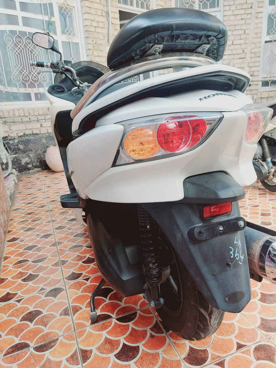 فورزه 0  10
جديدة كفاله عامه 
كلشي بيها مال اليابان 
كير او تماتيك 
فورزه نظافة ٩٥% 
فقط الجناي يجيني .ويدعيلي 
فورزه .بانزين محسن .ودهن درجه اولا 
بصمه .+ سويج حتياط .
منفيست + مكاتبة مكتب 
الدراجة احلا من الصوره 
سريعه .وخرسة 
مكانه بابل المدحتية 
السعر والاستفسار 
***********
***********
