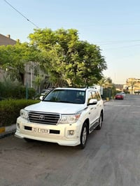 لاندكروزر • ٢٠١٠ • ٨ سلندر