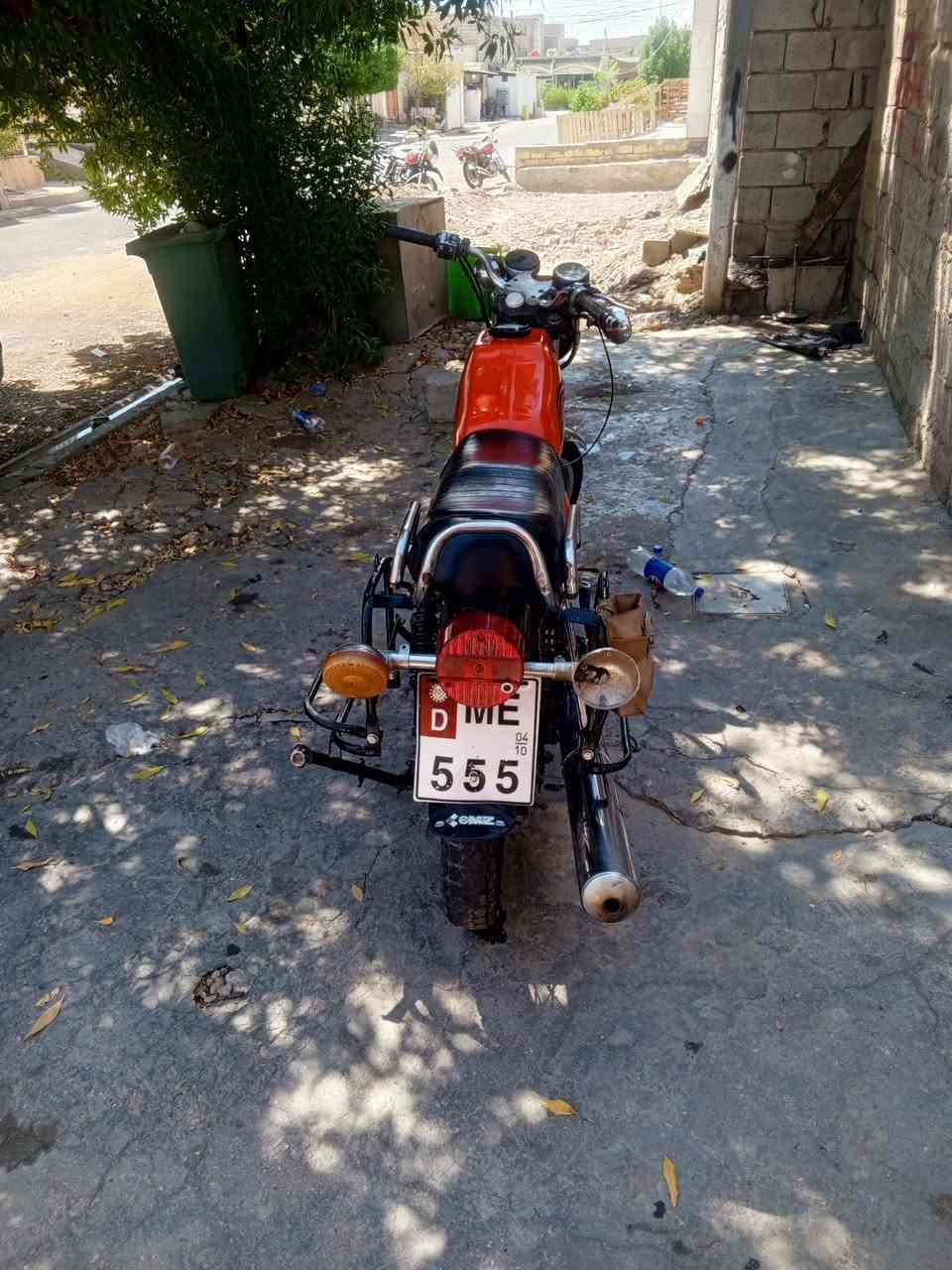Mz82للبيع بي سنويه ما اندل راعيه +
سعره 1200بي مجال بسيط مكاني ديالى بلدروز دور مندلي
 
+964 788 646 5460
