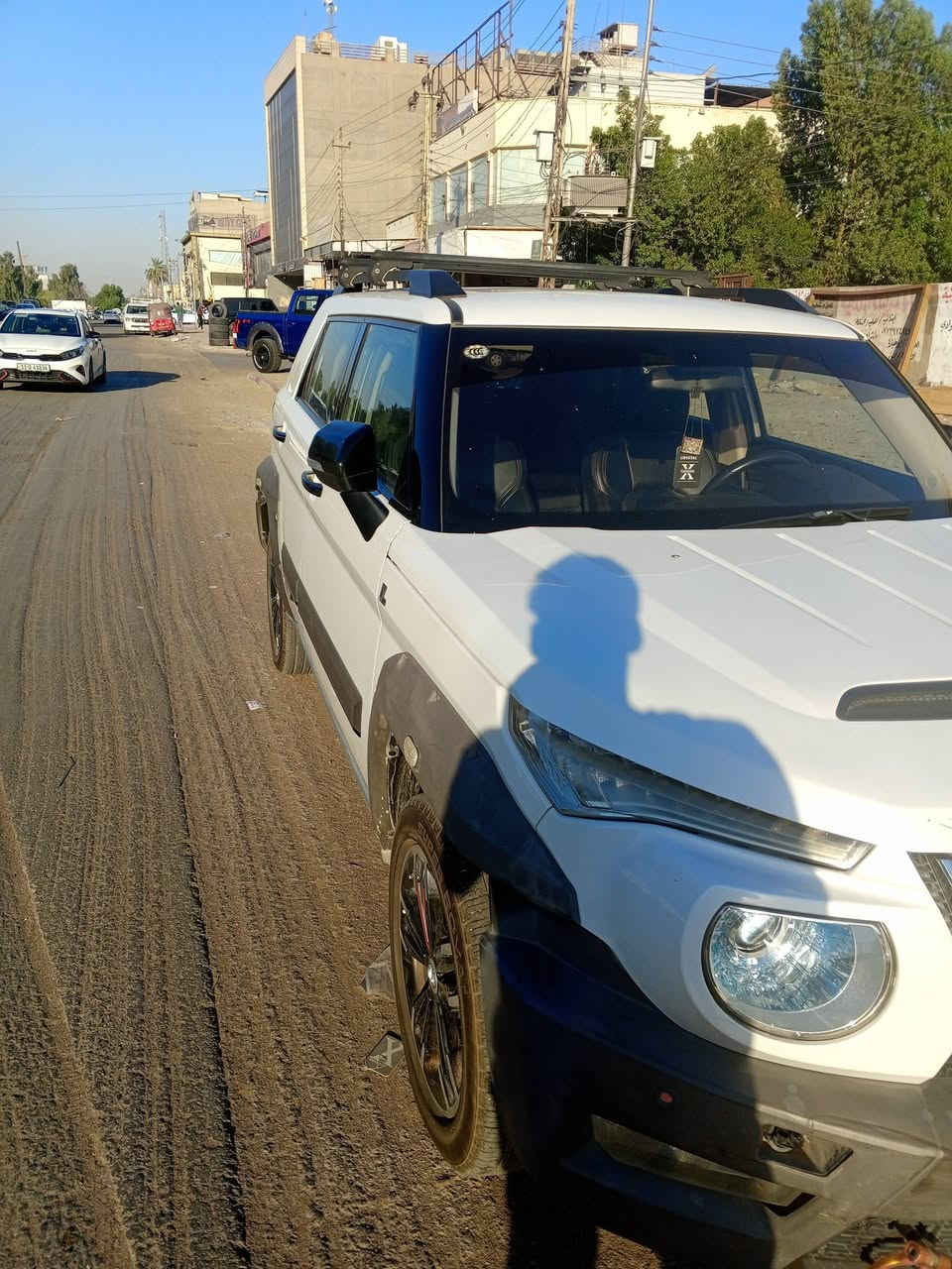 السلام عليكم.. بايك بي جي 20 موديل 20 سياره جديده برغي ممفتوح بيها كير ومحرك ياباني بلاد على وضع الشركه  تحويل مباشر  فول مواصفات فتحته بانورما رادار حاساسات  هواي مواصفات بسعر 117
داخل جلد
زراك لايت لايت لد امامي خلفي
بيها هواي مواصفات
مكان سياره بغداد دوره 
***********
