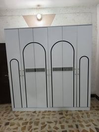معرض ومزاد الأمير • كلشي متوفر • أثاث خشبي
