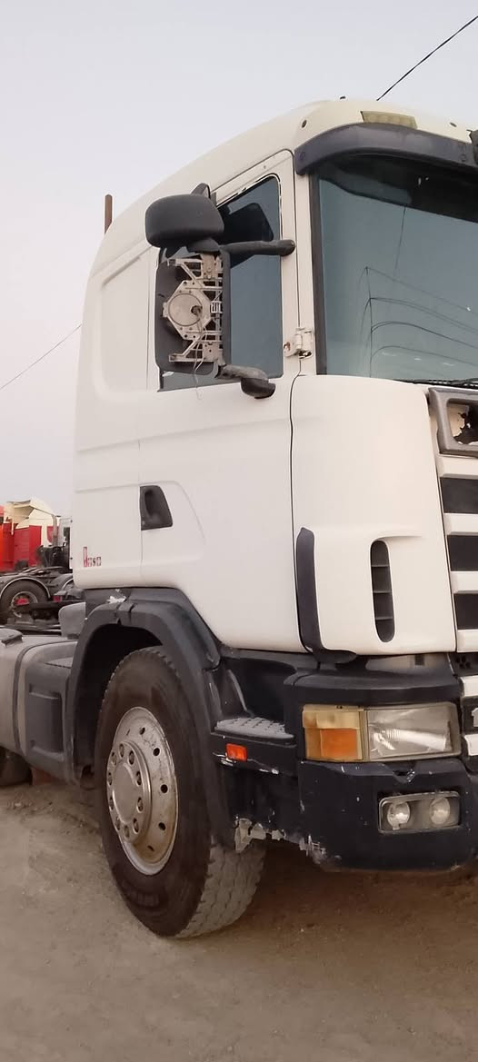 للبيع مستعجل
سكانيه موديل 2000
***********السعر240وبيهه مجال
