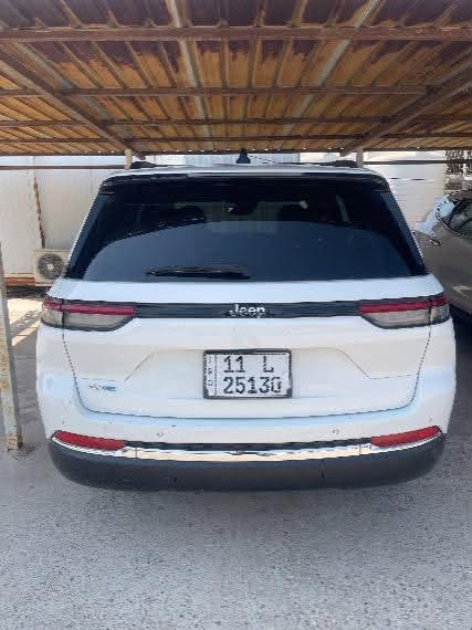 جيب  شيروكي 2024 هايبرد كلين  رقم بغداد ***********
