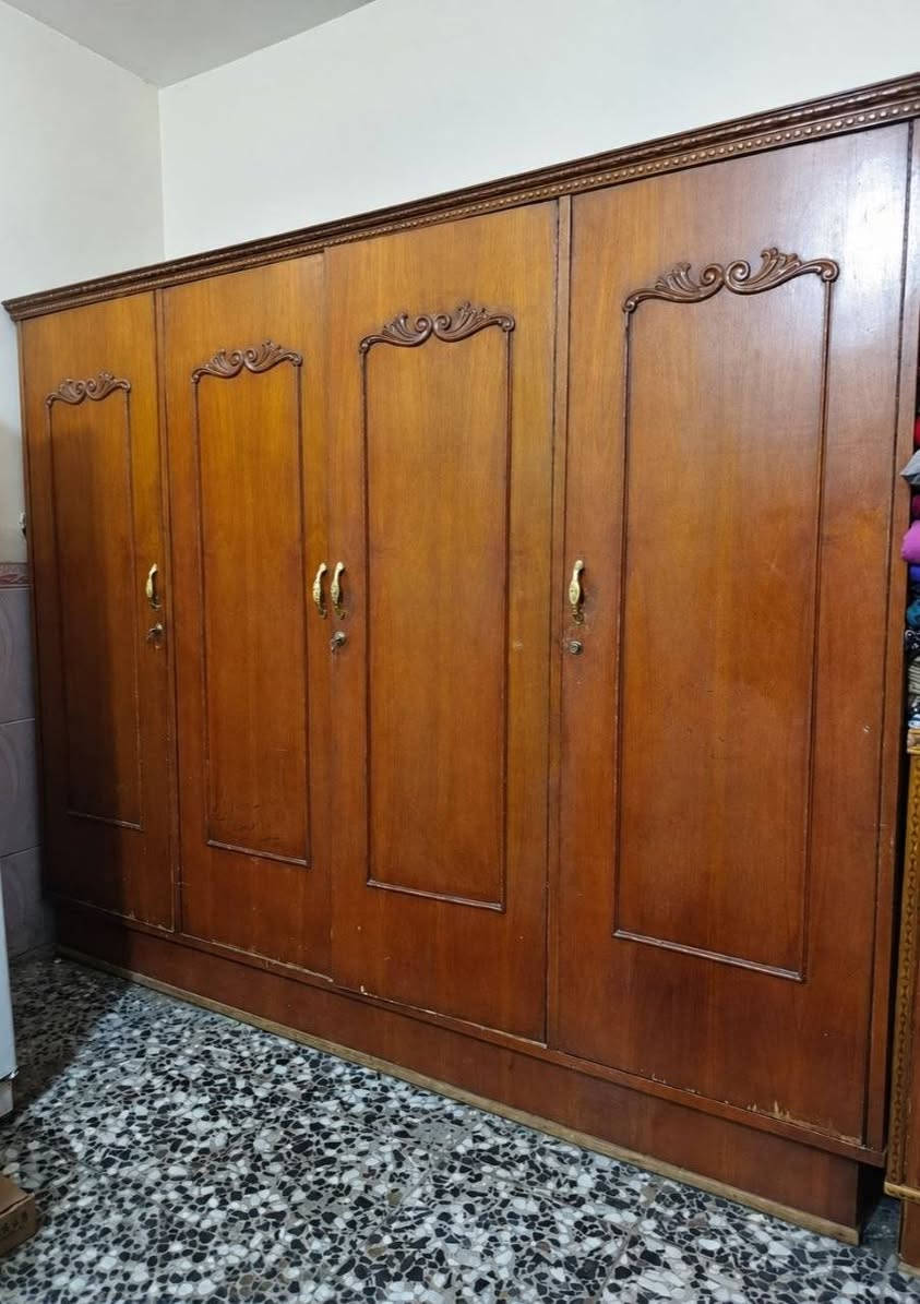 كناتير صاج اثنينهن 300 الف
عنواني : بغداد الحسينية الراشدية 
للاستفسار : ***********
