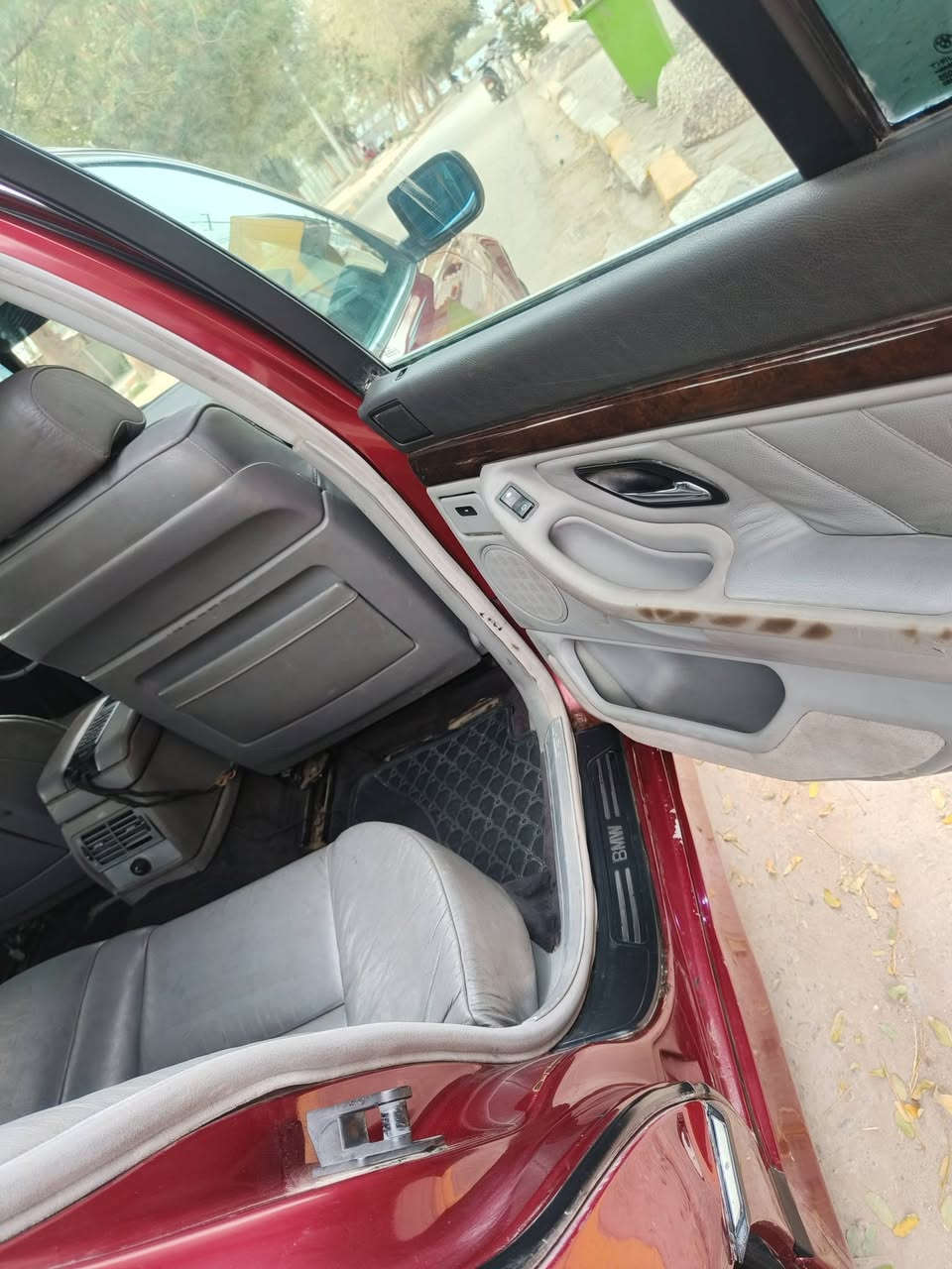 السلام عليكم خفاش 740اصل وفصل موديل 95 كير ومكينه خير من الله تبريد شغال كهربائيات شغاله  حداديه 50/$وبيها ضربه ابيع ع ضربتها كلشي مابيه تمشي السياره  ضربتها خفيفه السعر 55وبيها مجال  اريد ابيع لا بيها عطل ولاء شي الله شاهد عليه عند ضرف صار اريد ابيع  رقم صلاح الدين  سنويه 2030  ***********
