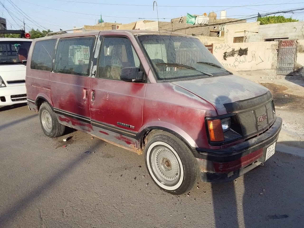 السلام عليكم شوفر 1994سياره بدايه دخان والبريك عمبار عطلان وباور استيرن بي جبنه كايمه البيع سعرها 14 ورقه سياره بسمي شرط تحويل السياره تمشي شغاله ***********
