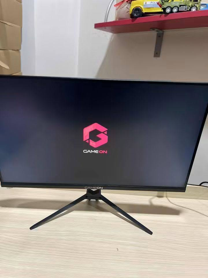 السلام عليكم 
شاشة كيم ون للبيع 120hz 
حجم 27 بوصة استخدام شهر
بسعر 150قفل موشراي لتراسلني 
مكاني البصرة 
تواصل ***********
