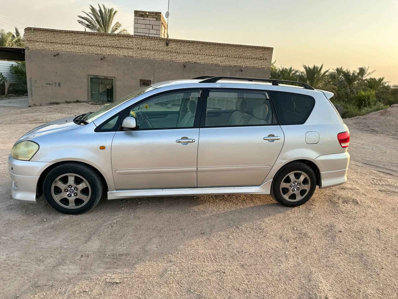السلام عليكم ابصم للبيع 2001جاهزه على اخر حبايه منقصه اي شي ما جناي كير حداده تخم تاير تبريد ثلج سياره جاهزه منقصه برغي رقم ذي قار بسمنه تحويل ثاني يوم مباشر سعر120وبيه مجال مكان بصره قضاء المدينه رقم ***********

نص مكتوب في الصور:
- 1:10 م
- 1:11 م