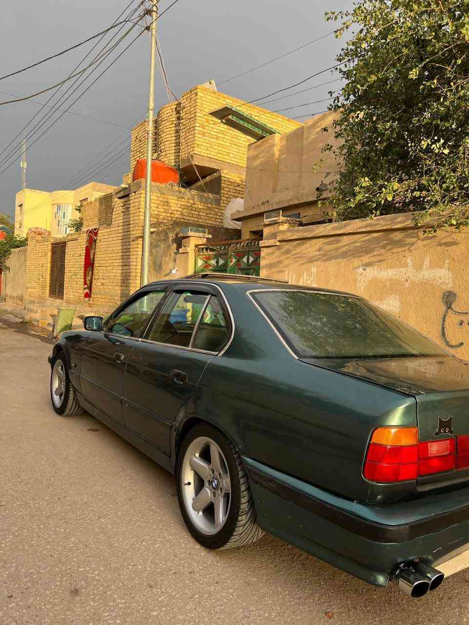 بيم / 535
موديل ١٩٩١
سنويه وهزه  ماصاقطة رقم اربيل راعيها موجود بالناصريه 
السعر 42 مكانها ناصريه 
***********
