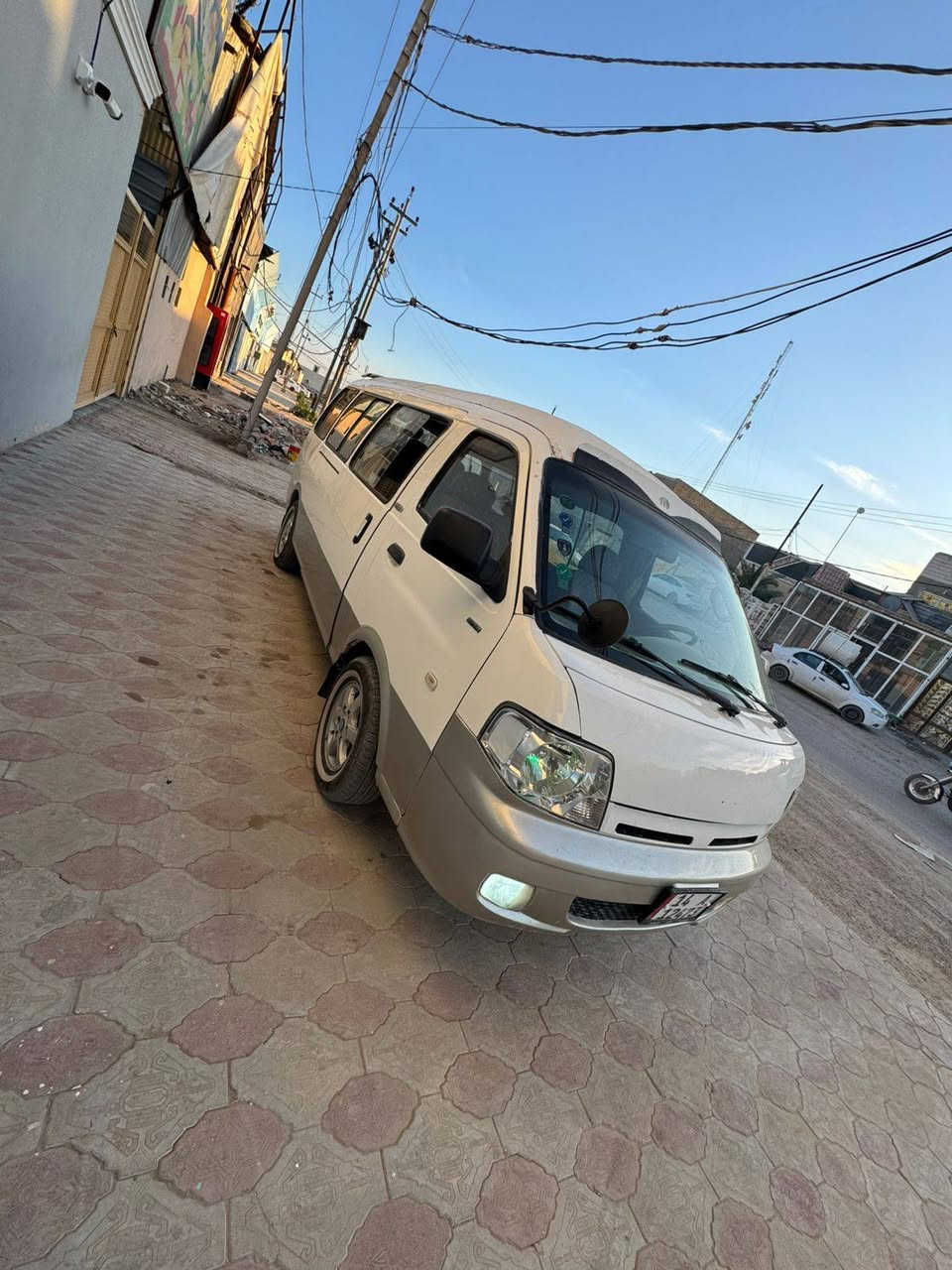 السلام عليكم اخوان.. بريجو منغولي موديل 2008 اصل .. گير ومكينه واكسل خير من الله .. رقم بصره بأسمي ... دواخل السياره ممتاز شواصيه بلادي.. السياره للبيع 120 وبيه مجال.. علماً السياره مصبوغه جماليه عدى القماره... مكان السياره النجف الاشرف.. للاستفسار اكثر الاتصال على الرقم ‏‪***********‬‏
