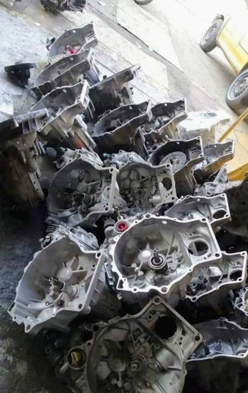 كير إيراني مستعمل مضمون  مع البديل ضمان 10 ايام استبدال   
كير سايبا 140
كير طيبه 160
كير كوري برايد 190 الف
يوجد تجفيت انسب السعار 
عنوان بغداد نادي النفط
محل احمد ابو عبدالله 
واتساب ***********

نص مكتوب في الصور:
- احمد ابو عبدالله ادوات صيني ايراني انسب الاسعار بيجو سايبا سمند گنبى گريت ويل كنو توصيل جميع المحافظات ***********