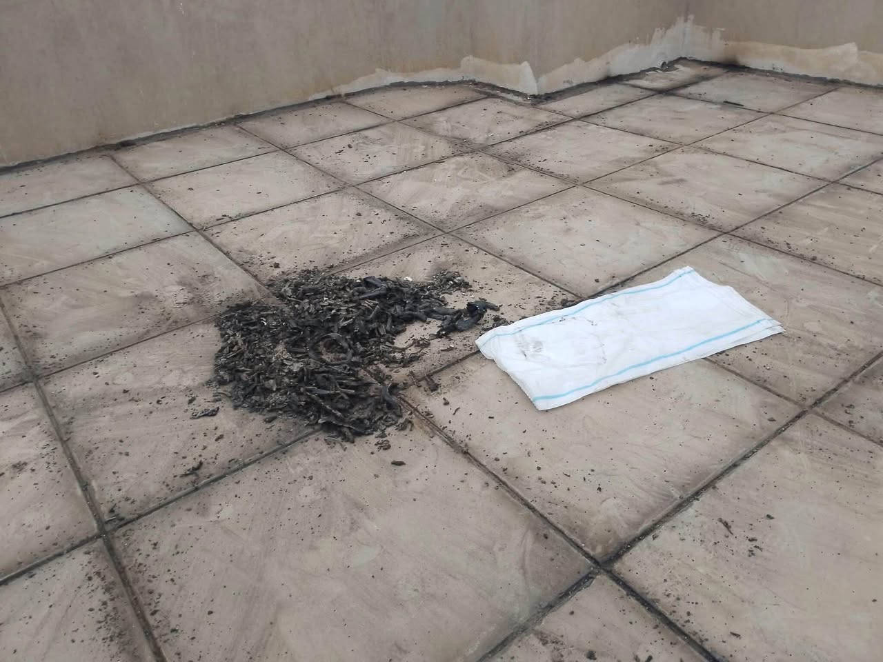 قلع ماستك قديم واضافه ماستك جديد بسعر مناسب ♻️✅
حافظ على بيتك من رطوبه 💧⚡️

نشتغل بيوت ودوائر ومستشفايات⚡️

والمدارس والعماير ⚡️

وعمل يدوم سنوات✅

الاستفسار الاتصال*********** 
***********

الخاص مفتوح ✅
