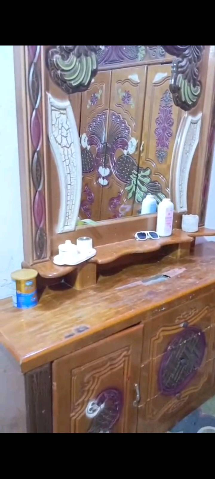 غرفه اخشاب نجارة عراقية السعر 300 الرقم  ناصرية مركز ***********