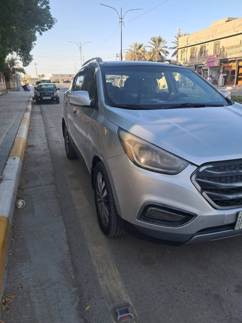 توسان ٢٠١٥ وارد امريكي رقم بغداد فووول مواصفات 
صدر جديد باتري جديد تايرات جدد مكانها كربلاء
***********
