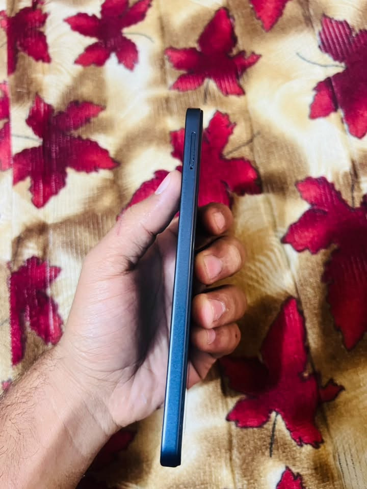 📱 للبيع Tecno Spark Go 2
🔹 الذاكرة: 128GB
🔹 الرام: 6GB تقريباً
🔹 الشاشة: مبدله اصليه 
🔹 البطارية: ممتازة 🔋
🔹 الشحن: 15W ⚡
🔹 النظام: Android 15 Go
🔹 يدعم 4G
🔹 سماعات ستيريو 🔊
🔹 مقاومة غبار ورش ماء IP64
🔹 الجهاز كلشي بي شغال وما بيه مشاكل
🔹 نظافة الجهاز ممتازة

💰 السعر: 120 وبي مجال
📍 الرقم ***********
مراسلة خاص 📩
