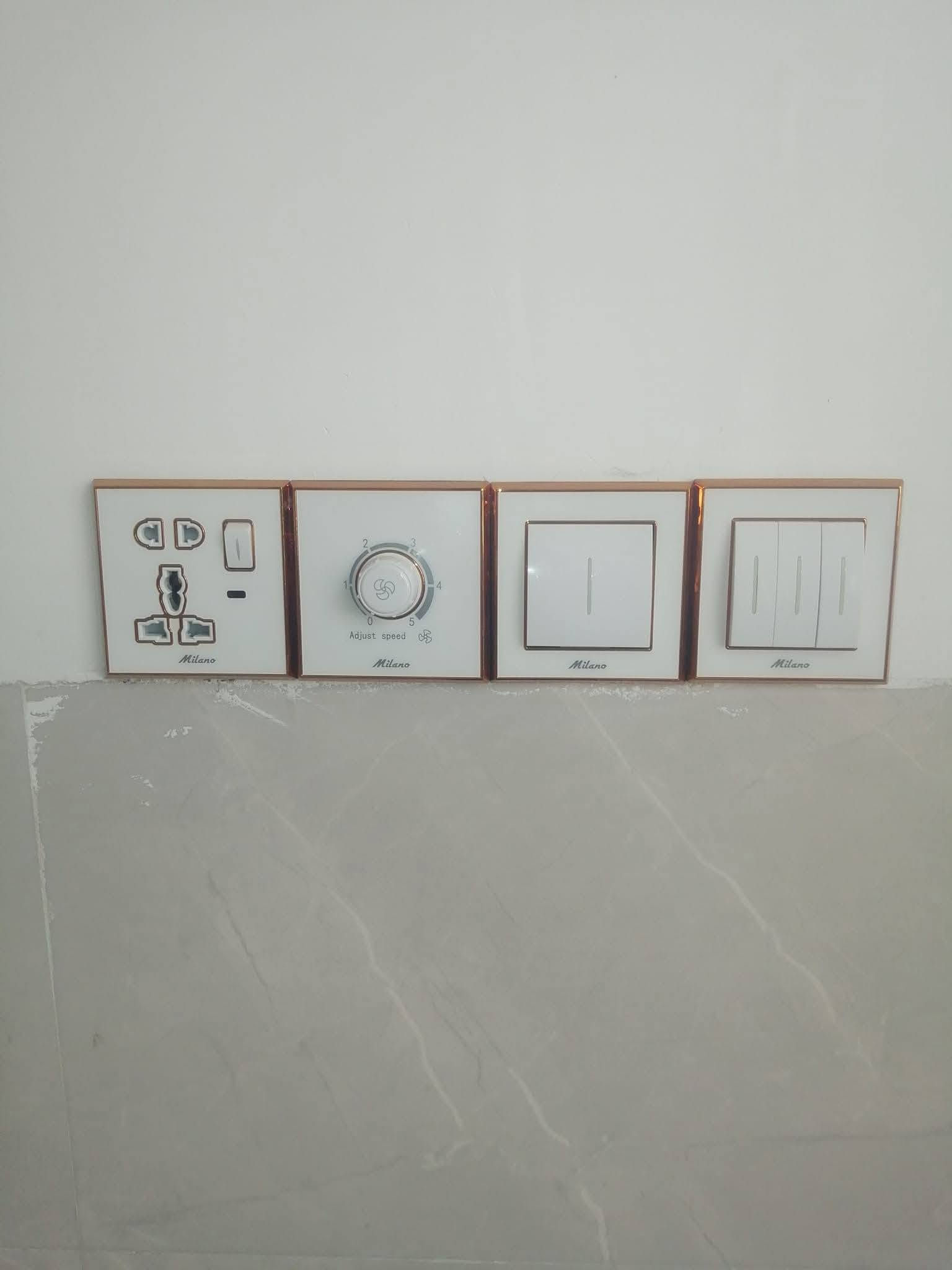 تأسيسات كهربائية عامه في كربلاء المقدسة سيمنز بوري وعمل بوردات سيطره وعاديه أيضا 
علي العبودي *********** واتساب
حسين العبودي
أحمد الخالدي
نعمل في كافة أنحاء كربلاء المقدسة وبابل
والله يرزق الجميع
