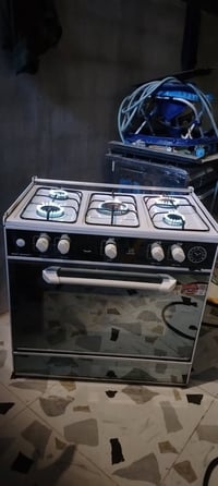 طباخ خمس عيون • بدون فرن