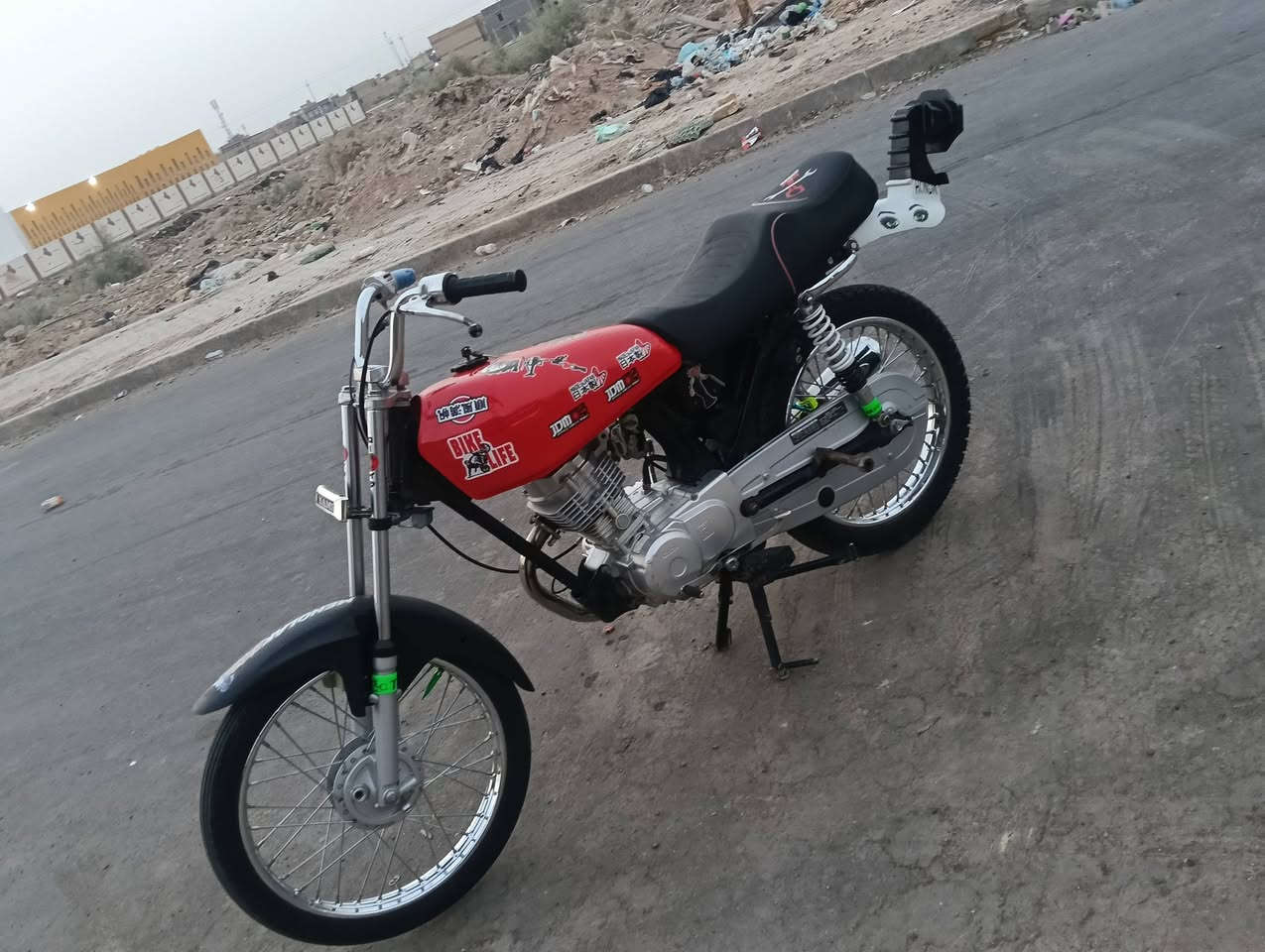 سلام عليكم نامه شلامجه للبيع مديل 25 اوراق سكنر دراجه كفاله مكينه مامفتوحه شرط شلعه ومعدل السعر (700)وبيه مجال لشراي يدش خاص او ينتصل (***********)

