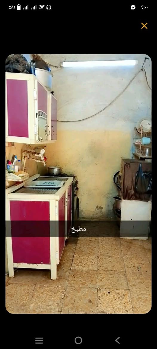 بيت خمسين مترمقابل مجمع السلام النداء دولان النزال12الاتصال شارع 60 ***********
