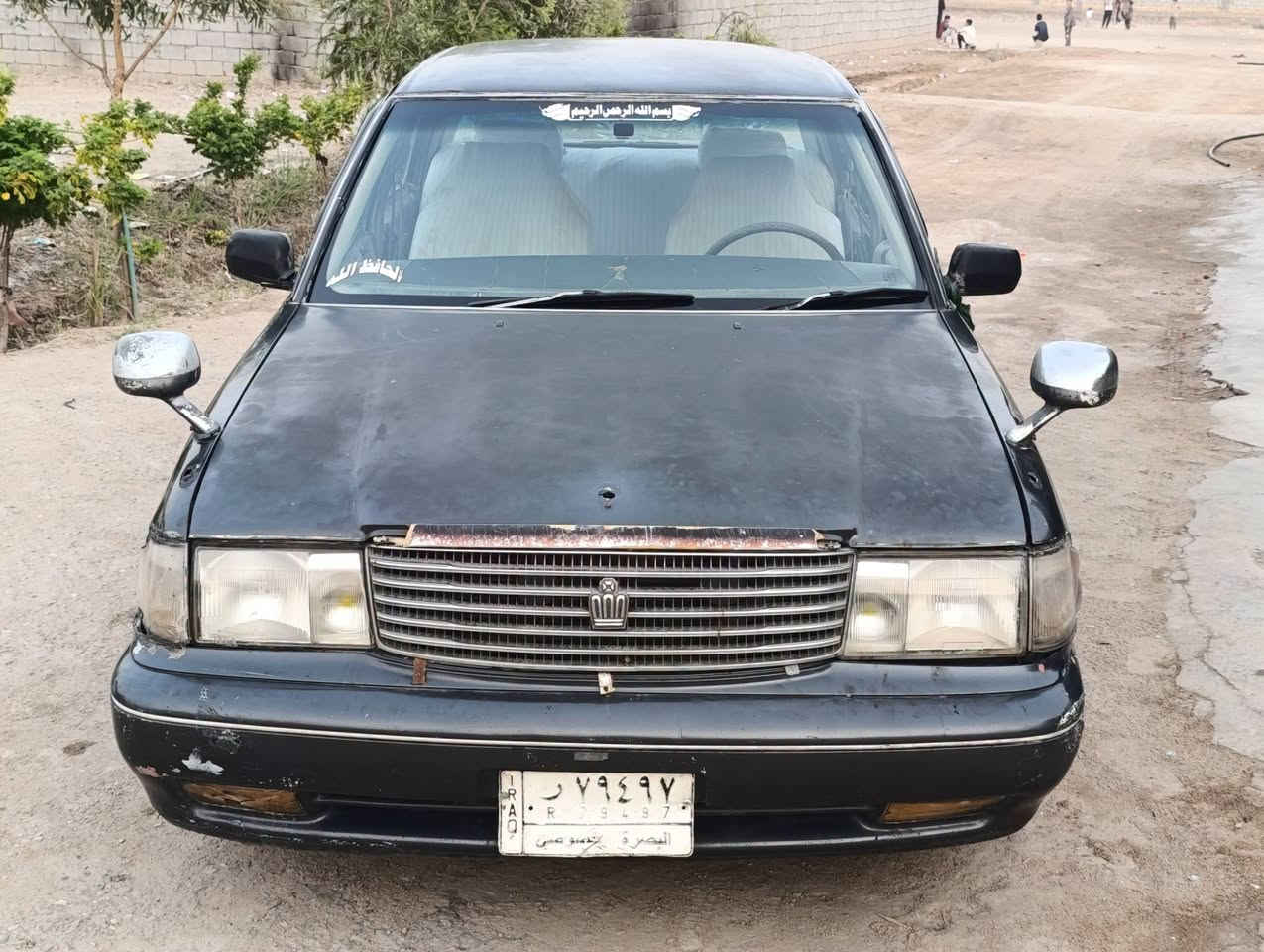 السلام عليكم 
السعر ((32))وبيها مجال للشراي 
‏‪***********‬‏
‏‪***********‬‏
سياره أرنب موديل 1993 مكفوله من الكص والنقل الجثه والعيب الشرعي وكافه الاصوليات كير مكينه حداديه تخم تايرات جديد كهربائيات شغاله سياره جاهزه وحلوه الرقم بصره تحويل مباشر للاستفسار الاتصال على الرقم التالي
