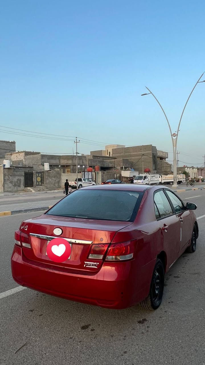 السلام عليكم
BYD G3 موديل 2016

 كير ومحرك بلاد 1800  مكفولات 

كهربائيات شغالة كاملة

السيارة بيها ضربة بالبنيد واضحه وضربة باب العبري بصف السائق غير ذالك مكفول 

السيارة بيها جراد مثل ما واضح بالصورة 

الغرفة الداخلية على وضع الشركة نظافة 100

حدادية نص عمر  

تبريد عطل عندي قبل شهر

سنوية منتهية وبيها اشكال اتصل وافهمك اكثر 

رقمها بصرة 

***********

السعر 30$
