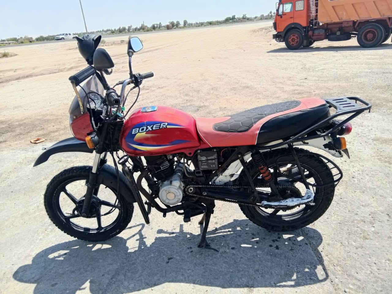 سلام عليكم البيع درجة بوكسر فحل موديل 2019 وراق سكنر مكينه مجفته دراجة حلو تايرات جداد سعر 700 وبيه مجال مكاني ميسان العماره قلعت صالح ***********
