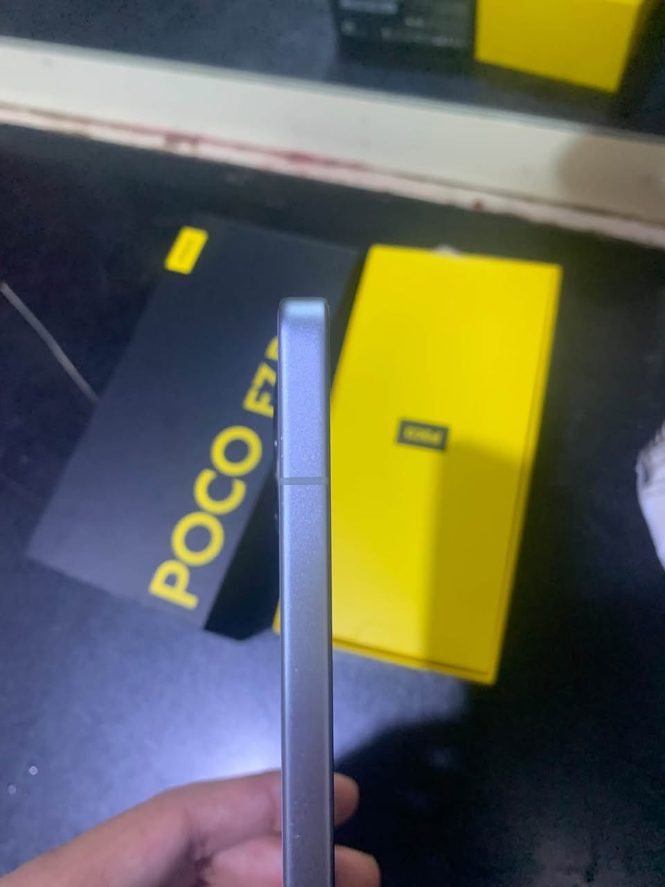 اقوا جهاز ممكن تشوفه عينك POCO F7 Pro 5G اقوا جهاز للعاب معالج سناب دراكون ايت 8 يشغل ١٢٠ فريم شاشه 144 هيرتز يدعم كامره احترافيه قويه ذاكره 512 تلفون وياهاا كارتونه كامل ملحقاته  تلفون بعدهاا بحالة الوكاله مابي زلغ نضافه تجي تشوف شوفت عينك سعرر / 500 مكاني البصره القبله رقمي واتساب /***********
