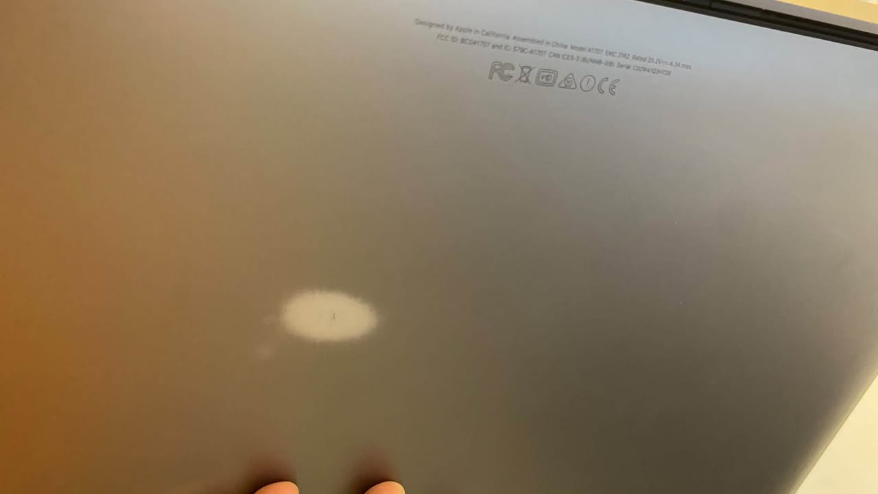 ماك بوك برو 14 انتش 2017, macbook pro 2017
معالج core i7 
رامات ١٦ 
تخزين ٢٥٦ كيكا
الجهاز بحالة جيدة جداً وكلشي بلادي ممبدل ولا مفتوح بي أي شي وأنتبه ‼️ (بي مشكلة بحرف H وحرف B يشتغلن ولكن يحتاجن ضغطة قوية شوية)، السعر ٣٥٠ الف قفل 
للتواصل *********** وتوصيل متوفر

نص مكتوب في الصور:
- معلومات النظام ملف تحرير نافذة مساعدة
- مكونات الكمبيوتر
- ATA
- Bluetooth
- FireWire
- NVMExpress
- PCI
- SAS
- SATA
- SPI
- USB
- التخزين
- التشخيصات
- الذاكرة
- الصوت
- الطابعات
- الطاقة
- الكاميرا
- إنشاء القرص
- إيثرنت
- ثندربولت/USB4
- رسومات/شاشات عرض
- قارئ البطاقات
- قناة الألياف
- واجهة SCSI المتوازية
- وحدة التحكم
- Apple Pay
- الشبكة
- WWAN
- المواقع
- جدار الحماية
- وحدات التخزين
- Wi-Fi
- البرامج
- SmartCards
- البرامج القديمة
- التثبيتات
- التطبيقات
- الخطوط
- السجلات
- اللغة والمنطقة
- الملاحق
- الفطور
- أجزاء التفضيلات
- إطار العمل
- برنامج الطابعة
- برنامج تم تعطيله
- تسهيلات الاستخدام
- خدمات المزامنة
- دعم Raw
- عميل تتم إدارته
- عناصر بدء التشغيل
- ملفات التعريف
- معلومات البطارية:
- معلومات الطراز:
- الرقم التسلسلي: D868015A1MNHDWCBJ
- الشركة المصنعة: SMP
- اسم الجهاز: bq20z451
- Pack Lot Code:
- PCB Lot Code:
- إصدار البرنامج الثابت: ٧٠٢
- التحقق من الجهاز: |
- التحقق من الخلية: ٣٩٢٥
- معلومات الشحن:
- شحن البطارية أدنى من مستوى التحذير: لا
- تم الشحن كليا: لا
- الشحن: نعم
- السعة القصوى للشحن (مللي أمبير/ساعة): ٥٤٠١
- حالة الشحن (%): ٣
- معلومات السلامة:
- عدد الدورات: ٦٩٨
- الحالة: عادي
- إعدادات طاقة النظام:
- تيار كهربي متردد:
- مؤقت إسبات النظام (بالدقائق): |
- مؤقت إسبات القرص (بالدقائق): 10
- مؤقت إسبات شاشة العرض (بالدقائق): 10
- التنبيه عند AC Change: لا
- التنبيه عند Clamshell Open: نعم
- التنبيه على LAN: نعم
- AutoPowerOff Delay: ٢٥٩٢٠٠
- AutoPowerOff Enabled: |
- مصدر الطاقة الحالي: نعم
- تبهيت شاشة العرض عند الإسبات: نعم
- Hibernate Mode: ٣
- LowPowerMode: .
- PrioritizeNetworkReachabilityOverSleep: .
- طاقة البطارية: |
- التنبيه على LAN: لا
- خفض الإضاءة: نعم
- تكوين الأجهزة:
- تم تركيب UPS: لا
- معلومات شاحن التيار المتردد:
- متصل: نعم
- القدرة بالواط (W): ٢٠
- ال MacBook Pro الخاص بـ حيدر > مكونات الكمبيوتر > الطاقة