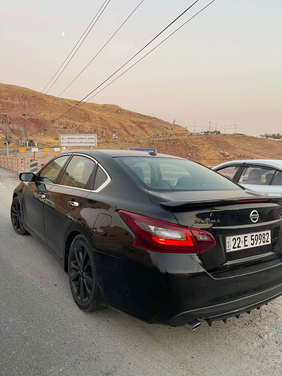 نیسان ئاڵتیما ئێس ئاڕ میدنایت ٢٠١٨
سەنەوی نوێیە و بەناوی خۆمانە دو پارچەی بۆیاخە بێ ناو بێ ئێرباگ تەنها سلاید نیە نرخی ١١٥و معامەلە 
*********** كويسينجاك, أربيل
