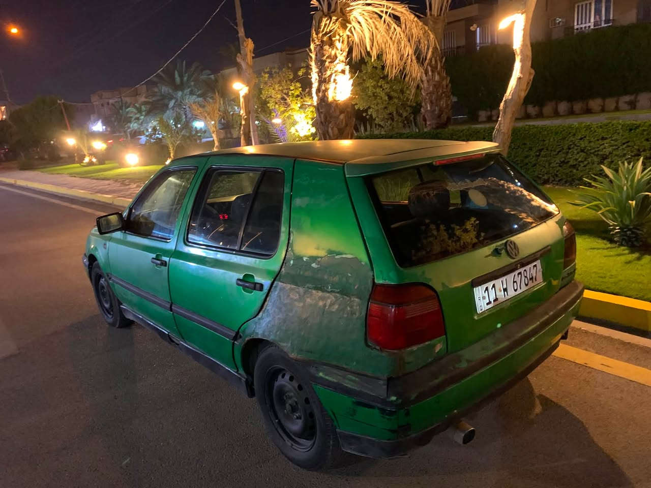 🚗 فولكسفاغن كولف موديل 1995 للبيع

🔹 محرك 1800 DOHC مرغوب
🔹 كير أوتوماتيك 4 نمر
🔹 مراوح كهربائية كورية، يعني انسى الحرارة 🌡️
🔹 راديتر جديد
🔹 ولف حرارة جديد
🔹 واتر بمب جديد
🔹 التبريد شغال، فقط ناقص غاز
🔹 صدر جديد
🔹 مشط ستيرن جديد
🔹 جامة أمامية جديدة
🔹 رقم بغداد دولي
🔹 هزّة وسنوية جديدة
🔹 السيارة جاهزة للاستخدام

📞 للجادين فقط *********** 
المكان بغداد حي العدل لمعرفة السعر ارسل تم

