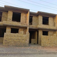 هيكل٧٥ متر  ركن  للبيع في المحموديه حي العسكري قرب مدرسه الرباط ا طابق...