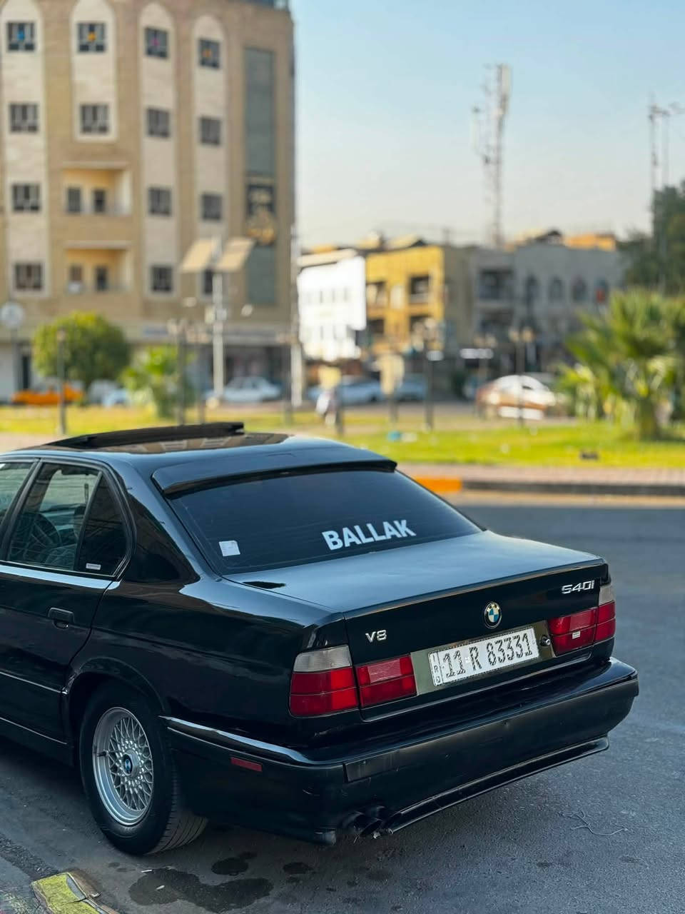 السلام عليكم 540 اصل بليته وسنويه بيع مستعجل
فول مواصفات فتحه دبل ايرباك دبل جكمجه 
كير اوتو 
غرفه مخمل كهرباء 
حداديه جديده 
كير مكينه اكسل كفاله 
سياره ماشيه ١٤٩ 
وبعد هواي تفاصيل 

مكانها بغداد ورقمها بغداد مميز 

*********** 
 سعرها 79 مجال كلش بسيط
