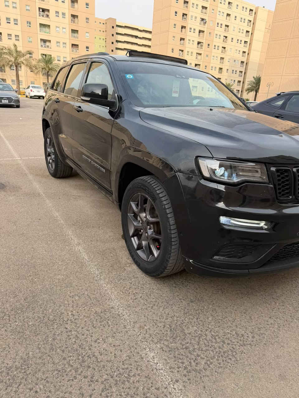 سلام عليكم جيب كراند شيروكي فئه الX موديل 2020 وارد امريكي حادثها من امريكا جاملغ وهنا بلعراق صار بيهة طخطخات وصار بيهة قطع صبغ اني ابيعلك عام وعدي سونار بدون دواخل سياره شواصي كفاله بدون ارباك محرك كير مكفولات 3600 بساتم 14 كله بانزين عادي ماشيه 67 فول الفول معروفه الX بنوراما كشنات جلد تدفئه بكشنات كشن كهرباء وذاكره خزن ستيرن تدفئه بصمه تشغيل عن بعد حساس امامي خلفي رادارات مانع تصادم مانع انحدار ويل كب 20 جنطه كهرباء حساس مطر اوتو بارك هيتر بلمري لايت زنون داينمك سياره من دعاميه لدعاميه ماكو شي بيهة مو شغال ولا كلوب مشتغل بدشبول سياره مال بيت ومال جناي باسمي ثاني يوم تحويل هزه جديده رقم بغداد باسمي السعر 175  بكان سياره بغداد ***********
