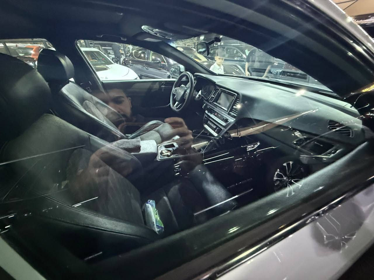 سلام عليكم للبيع نيسان سنترا موديل 2019 رقم كربلاء بسمي تحويل مباشر حادثة موضح بالصور كير ومحرك وتبريد مكفولات حداديه حلوه موجودة بكربلاء السعر 84وبيها مجال قليل للتواصل ***********
