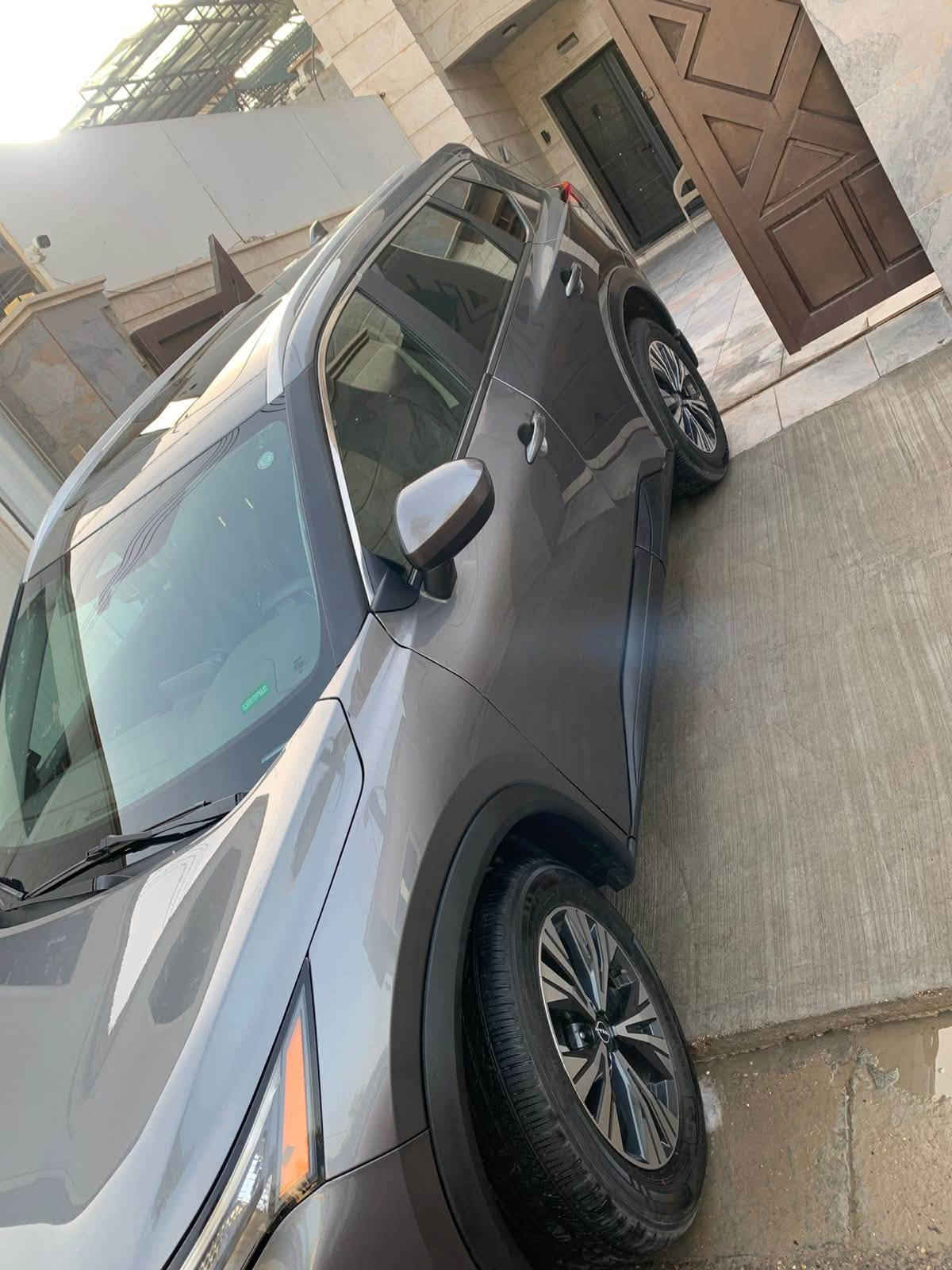 للبيع نيسان NISSAN ROGUE
موديل 2023 
لون ( نفطي ) 
سيارة فول مواصفات SV بانوراما 
سيارة مرقم ( رقم سليمانية ) 
محرك 1500 توربو 
ويل كب بلادي 
جنطه بصمه 
‏ABS بريك
تحكمات ستيرن حاكيه إتصال بلوتوث 
سماعات بالتكم
تبريد مركزي
تچوه اماميه خلفيه دوشمه كشنات 
بصمه تشغيل وبيبان 
لايت عدسه ولددد وزنون
صبغ قطعتين باب سائق وجاملغ الامامي جهه سائق 
بدون دواخل نهائي 
يرباك فقط تكمه من جهه سائق،، 
عنوان - سليمانية  لا استفسار ارسال رسالة على خاص . او الاتصال ***********
