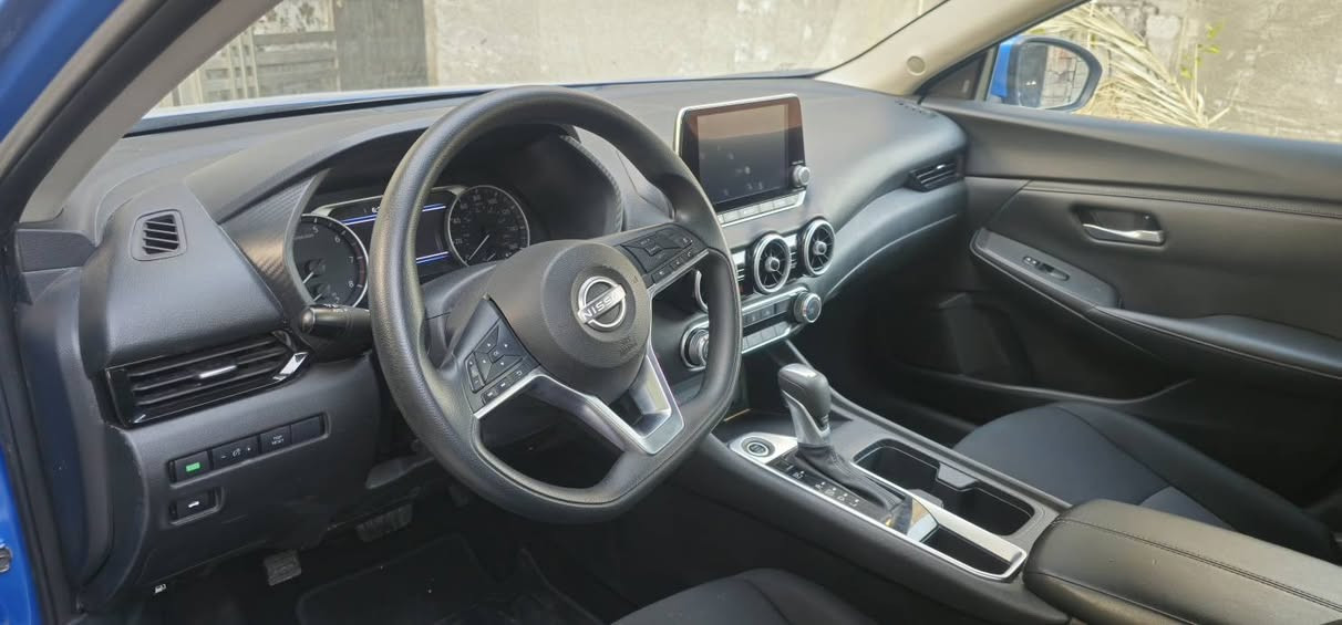 🚘 للبيع | نيسان سنترا 2025 🚘
بحالة ممتازة جداً، السيارة بعدها بريحة الشركة 🌟
الممشى: 28 الف 

✅ قطعتين تبديل
✅ وارد أمريكي
✅ رقم أربيل — تحويل فوري ثاني يوم باسم المشتري
✅الايرباك راجع سستم
✅ 
✅ السنوية لغاية2032
✅ حجر البيئة بلادي

🔹 المواصفات:
• محرك 2000 المرغوب
• تشغيل بصمة الابواب بصمه 
• رادار أمامي / خلفي / جانبي
• قيادة ذاتية + تحديد مسار
• شاشة iPad تدعم Apple CarPlay
• كاميرا خلفية دوّارة
• حساسات خلفية
• تحكم بالستيرن من الجهتين
• كروز سرعه
• سايد بريك بالرجل
• تحديد مسار
. نضام eco للوقود
. لايت عالي وناصي تلقائي
 

للتواصل والأستفسار 📞
‏***********
