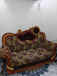 ملكي • مستعمل • ١٠نفر