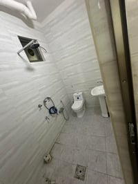 دار للإيجار البياع شارع ١٧  ٣ طوابق   ٤غرف نوم   ١٢٠ متر   استفسار ٠٧٧...