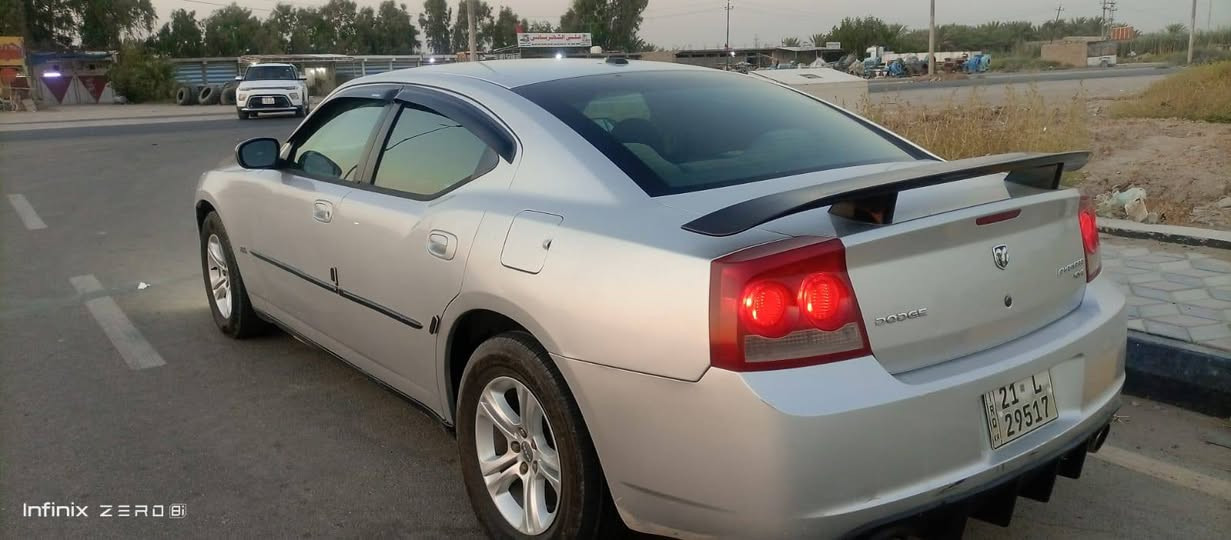 جارجر موديل 2010  مكفولة من الصبغ والتبديل رقم سليمانيه الجديد تحويل مباشر السعر 107
مكينه كير خير من الله حداديه تخم تاير كله جديد 
مكان واسط العزيزيه 
***********
