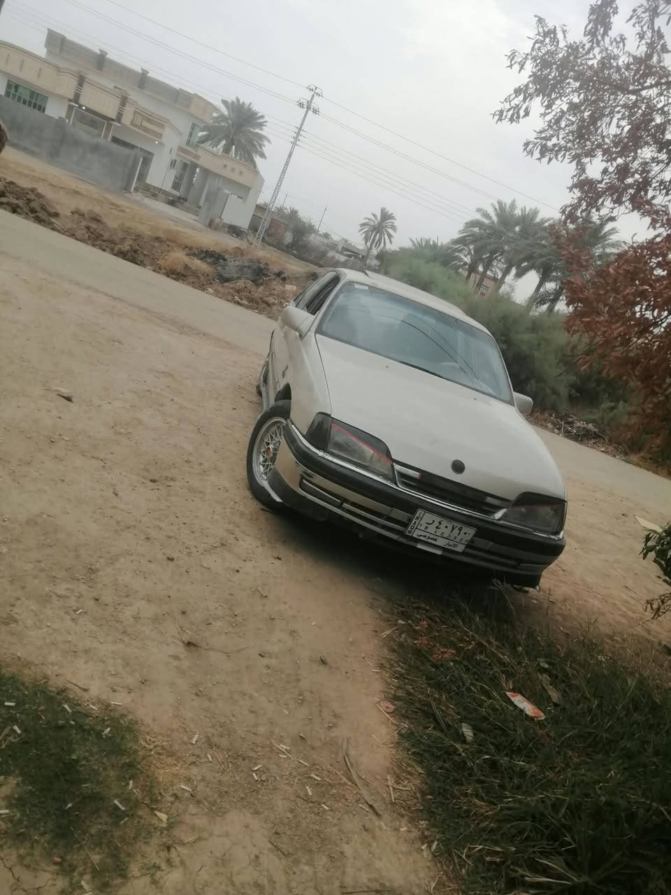 اوميكة • ١٩٩٣ • رمادي