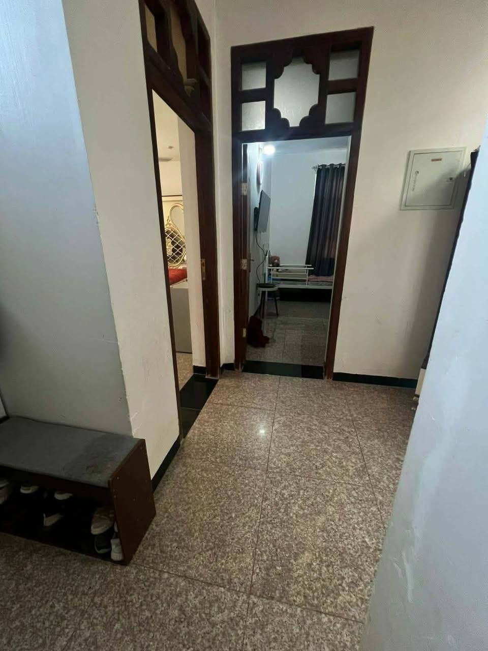 للبيع دار ركن طابو زراعي سند 25بسم صاحب الدار مساحه 100متر مربع طابقين 3نوم بناء ممتاز عرض الشارع 8متر وركن 9متر العنوان شارع 80مال كربلاء قرب سكله العلم حي القضاه يبعد عن شارع 250متر السعر 122بي مجال قليل 💴

‏‪***********‬‏📞
***********

