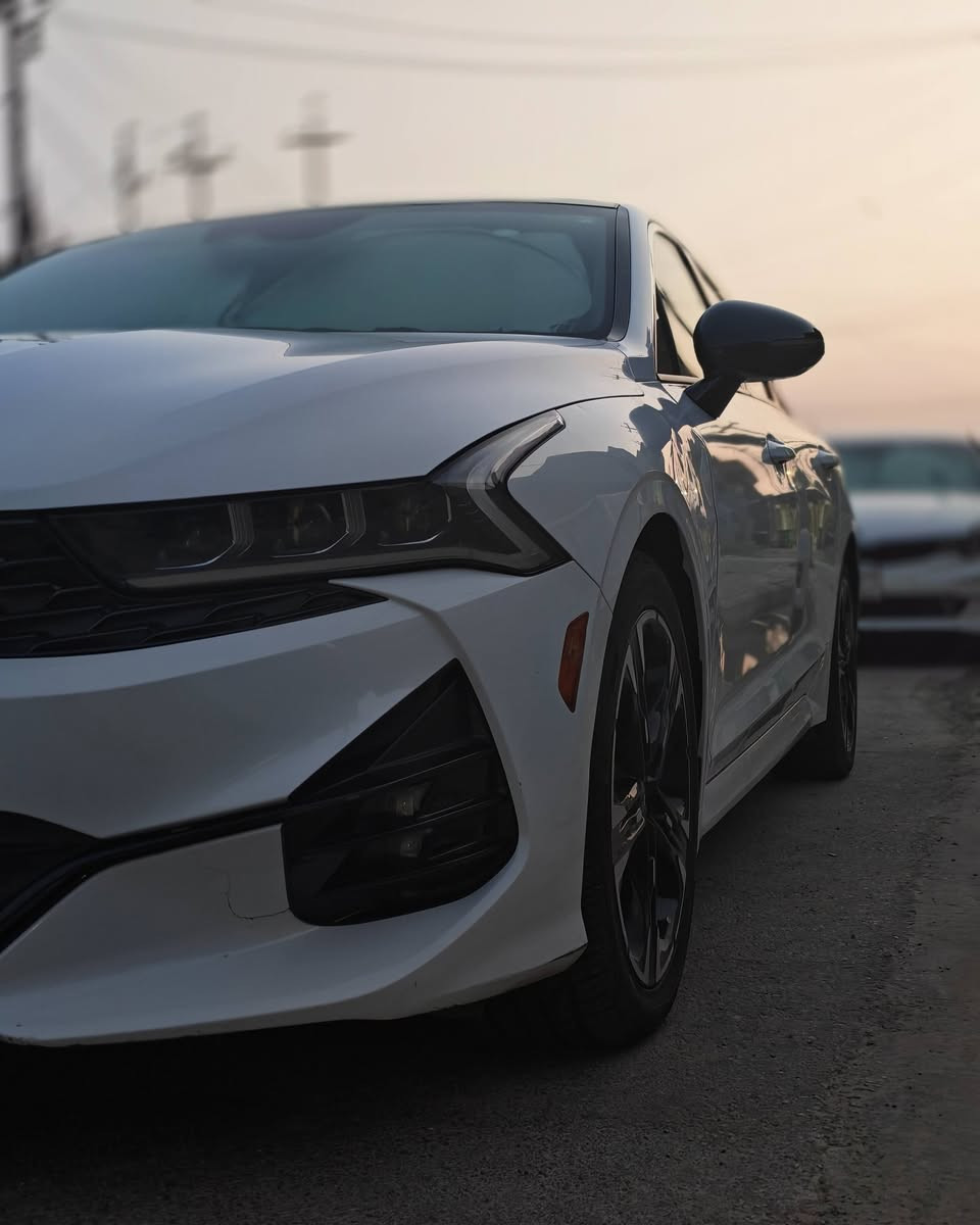 السلام عليكم
🚘 Kia K5 GT-Line 2023 🇺🇸
🔹 الموديل: 2023
🔹 الفئة: GT-Line
🔹 المحرك: 1.6 تيربو GDI
🔹 4 سلندر
🔹 القوة: 180 حصان
🔹 العزم: 264 نيوتن متر
🔹 القير: أوتوماتيك 8 سرعات
🔹 الدفع: أمامي FWD
🔹 المواصفات: أمريكي 🇺🇸
🔹 كفالة عامة
🚨 الحادث:
🔸 فقط قبق جنطة
🔸 بدون تضرر بالحوض
🔸 الإيرباكات سليمة
🔸 السيارة قطرة صبغ مبيهة
🔥 K5 GT-Line — محرك تيربو + شكل رياضي + مواصفات أمريكية
للستفسار ***********
