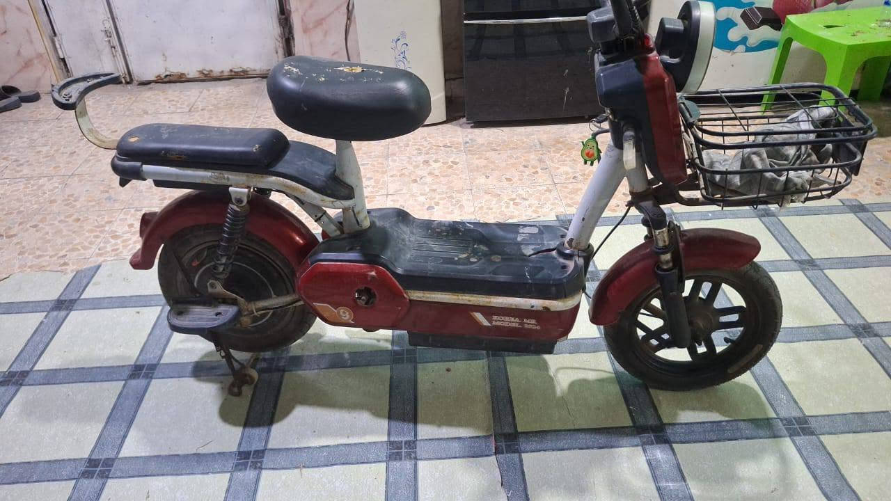 بطاريات • توني