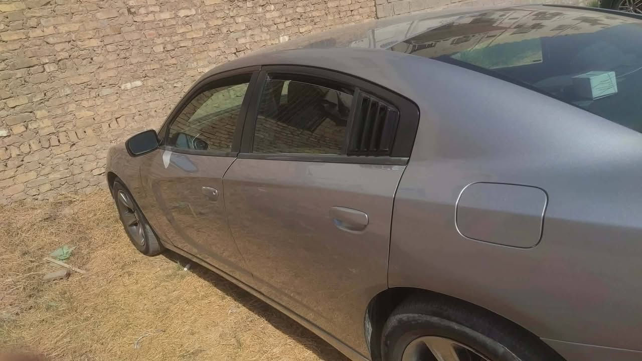 جارجر ٦ سلندر. سياره جاهزه علئ اخر حبايه منضومه تبريد جديده كامله  لايتات بوليش الكشر داخل نضيف رقم بصره تحويل وين متريد مكينه كير اكسل  كله جديد تجي تدخل سونار تقتنع تاخذ الف عافيه مكاني بغداد *********** واتساب أو اتصال السعر. ١٦٥ وبيه مجال بسيط مستعجل علئ بيعته
